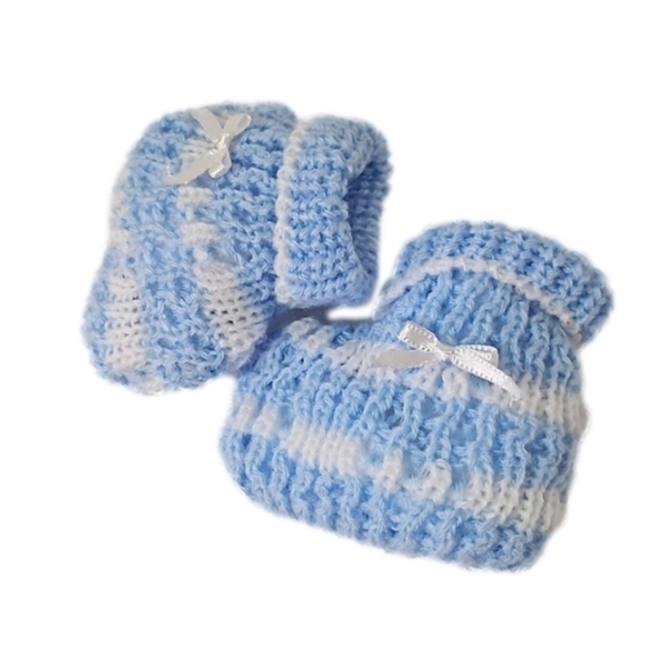 Hand Crafted Crochet Baby Shoes Baby Blue and white Tread & Handmade Bow Ribbon - Picture 5 of 16